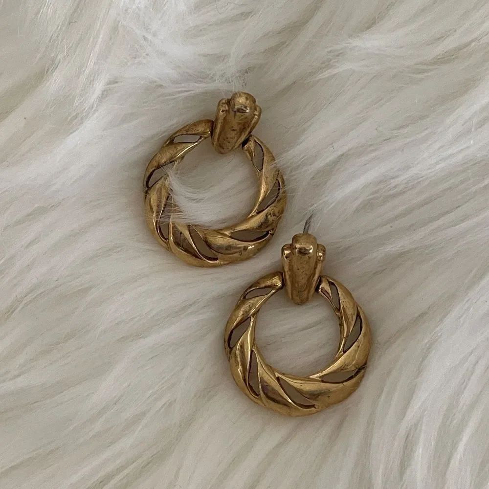 Vintage gold earrings